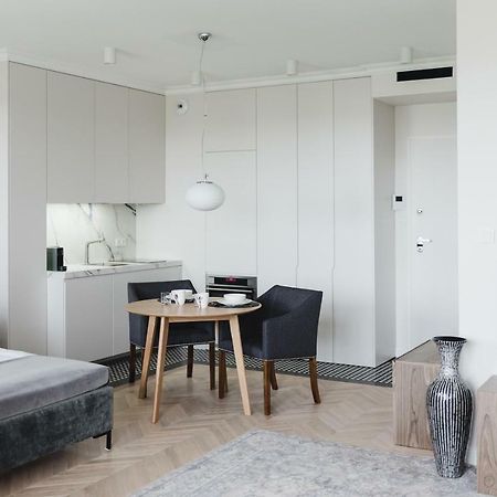 Luxlux Apartments Metro Slodowiec Варшава Екстер'єр фото