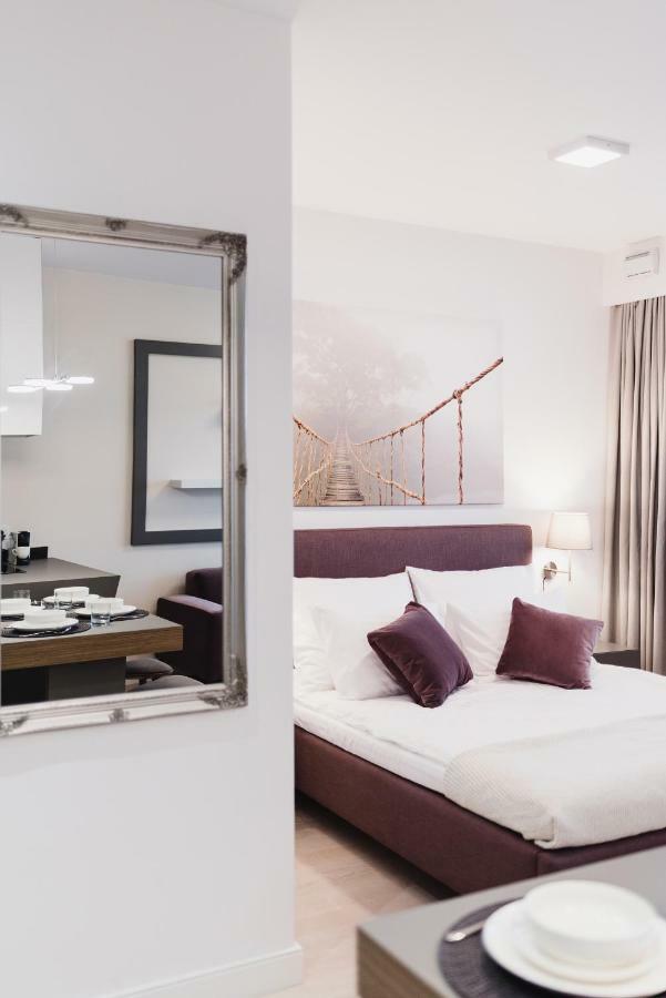 Luxlux Apartments Metro Slodowiec Варшава Екстер'єр фото