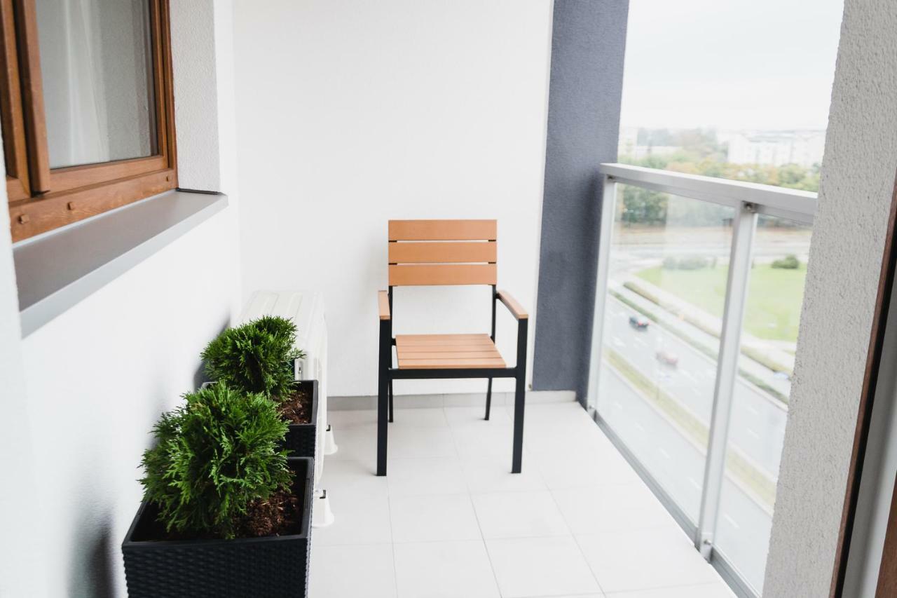 Luxlux Apartments Metro Slodowiec Варшава Екстер'єр фото